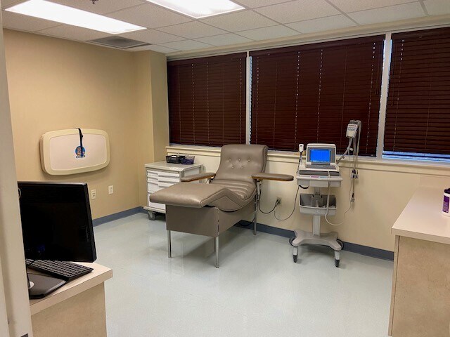 More Photos Of 950 N Wyomissing Blvd, Wyomissing Healthcare For Lease