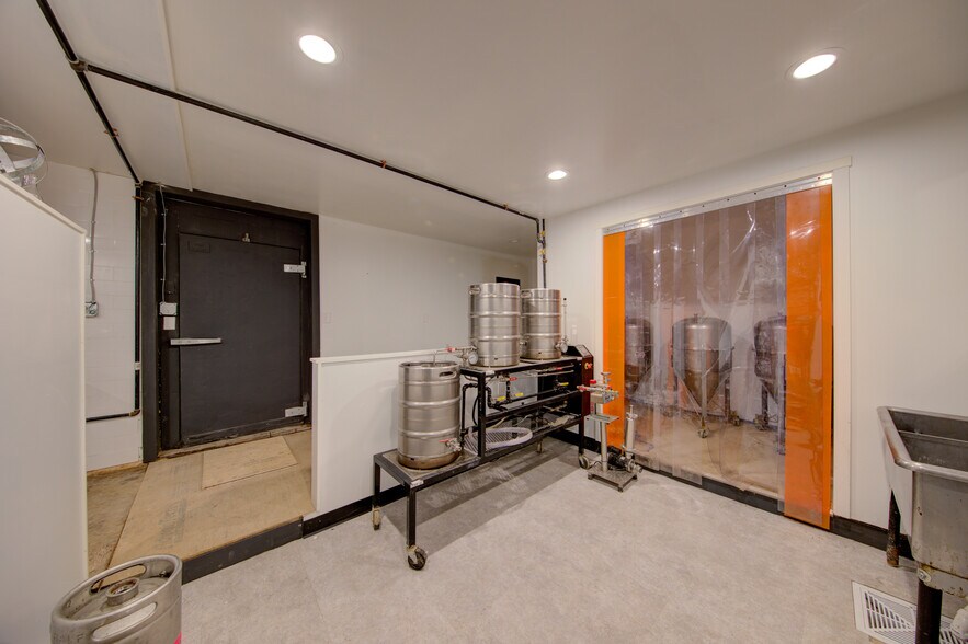 More Photos Of 2930 Rt 43, Averill Park Restaurant For Sale