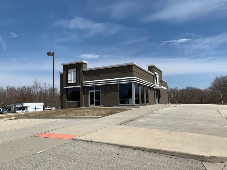 More Photos Of 800 W Walnut St, Watseka Fast Food For Lease