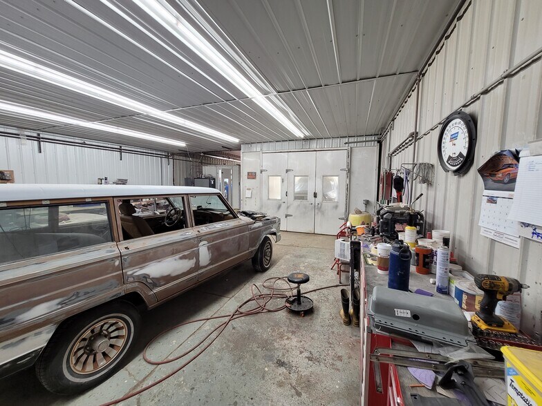 7092 N Dort Hwy, Mount Morris, MI 48458 Auto Repair For Sale