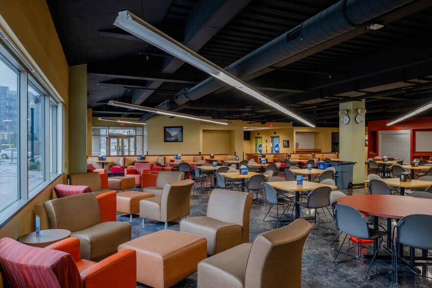 More Photos Of 120 N Commercial St, Neenah Office For Lease