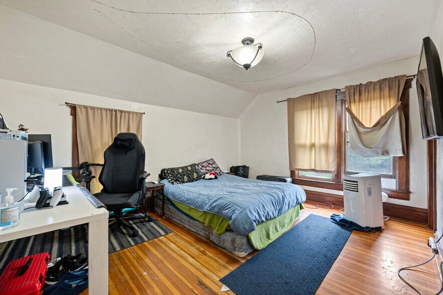 More Photos Of 292 S Garden Way, Eugene Land For Sale