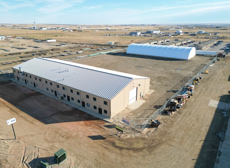 More Photos Of 5066 Owan Industrial Park Dr, Williston Warehouse For Lease
