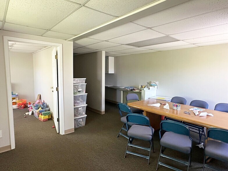 More Photos Of 9147 Watson Rd, Saint Louis Storefront Retail Office For Sale