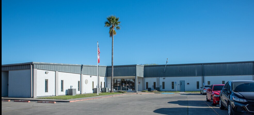 More Photos Of 4201 Greenwood Dr, Corpus Christi Office For Sale
