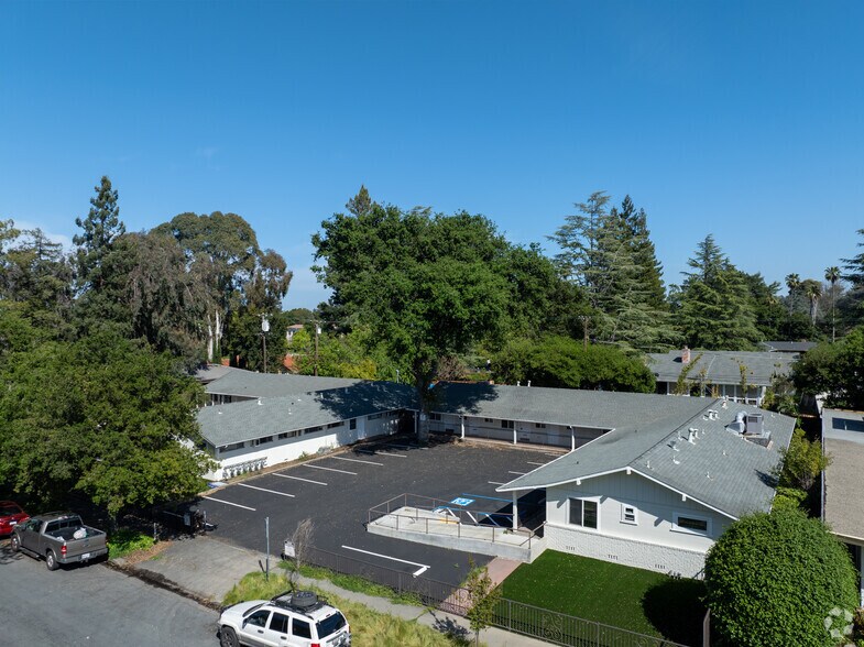 More Photos Of 51 Renato Ct, Redwood City Unknown For Lease