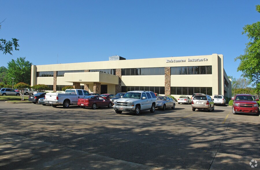 More Photos Of 1500 Riverfront Dr, Little Rock Office For Lease