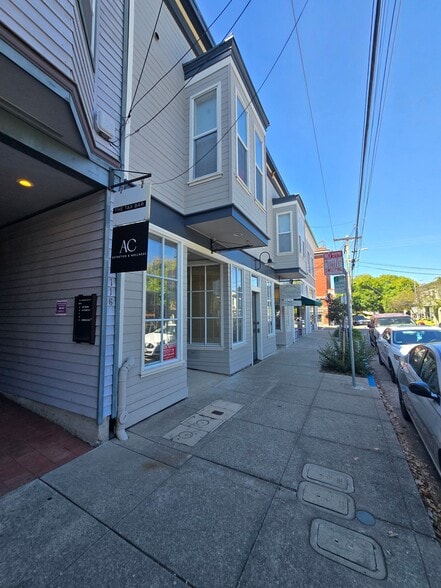 More Photos Of 110-114 Washington Ave, Richmond Office For Lease
