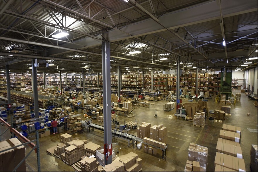 More Photos Of 2525 Monroe Blvd, Norristown Distribution For Lease