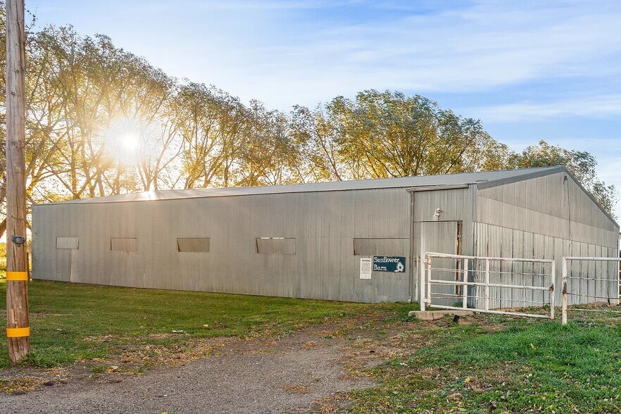 More Photos Of 8778 Arapahoe Rd, Boulder Horse Stables For Sale