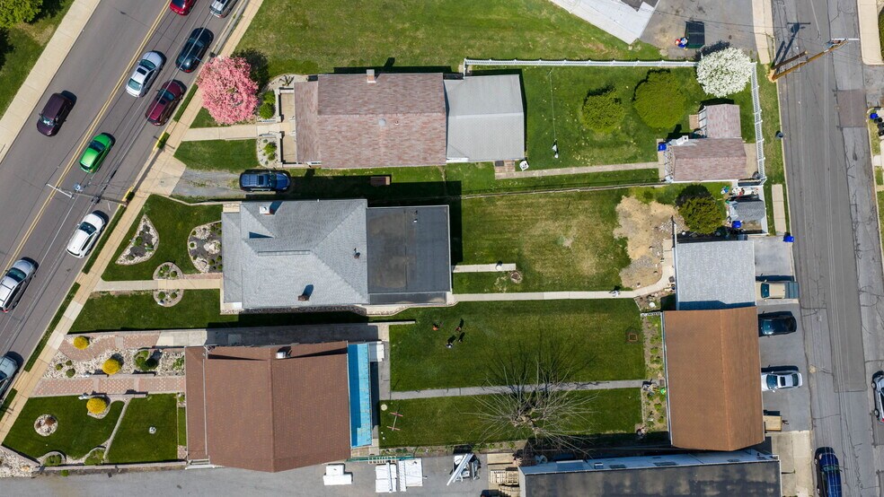 More Photos Of 3625 Kutztown Rd, Reading Freestanding For Sale