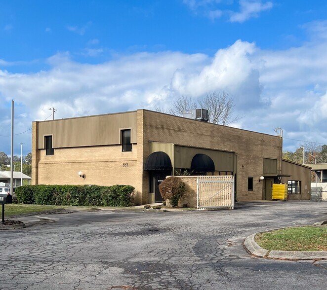 Primary Photo Of 653 Mainstream Dr, Nashville Light Distribution For Lease