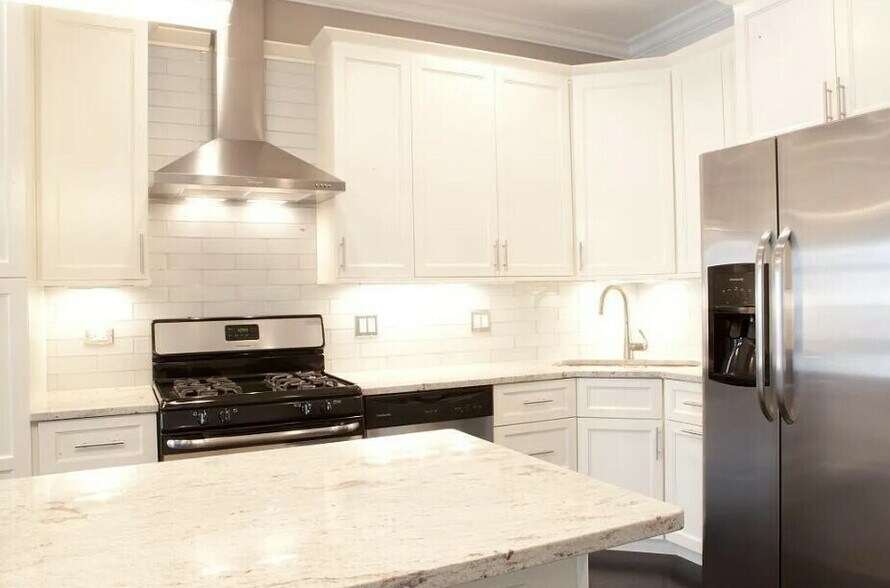 More Photos Of 1041 W Madison St, Chicago Apartments For Sale