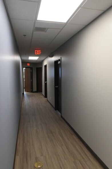 More Photos Of 265 Commerce Dr, South Point Industrial For Lease