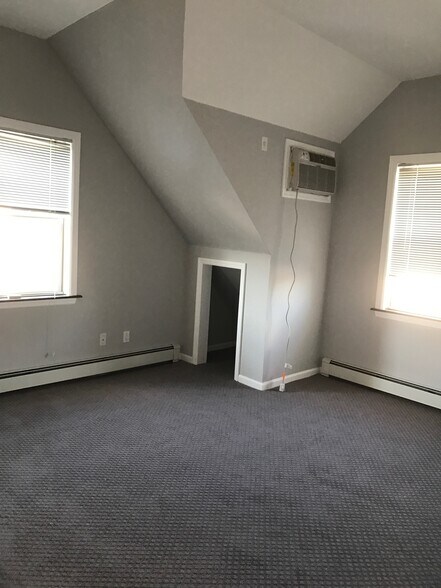 More Photos Of 175 Beach 113th St, Rockaway Park Apartments For Sale