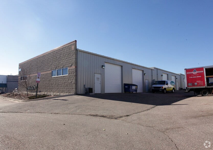 More Photos Of 4675 Town Center Dr, Colorado Springs Warehouse For Lease