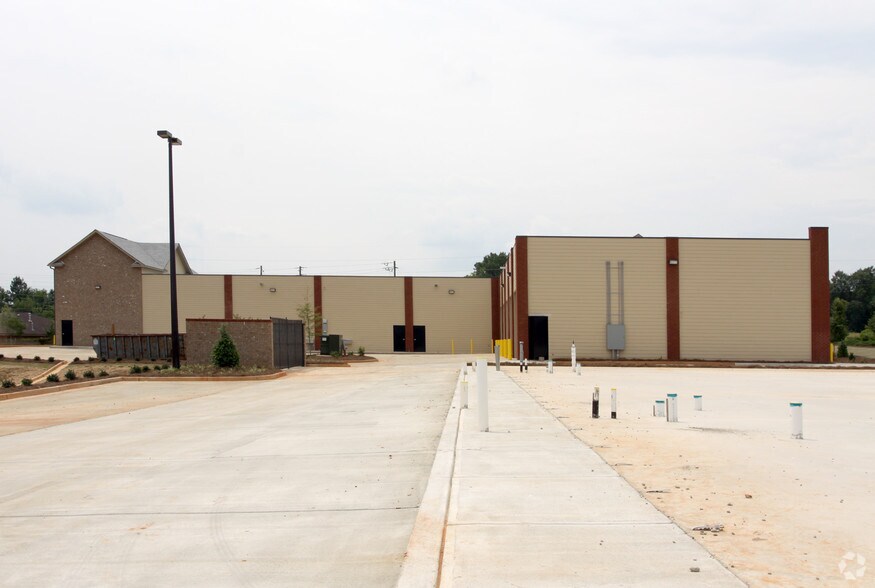 More Photos Of 72-90 City Square Blvd, McDonough Freestanding For Lease