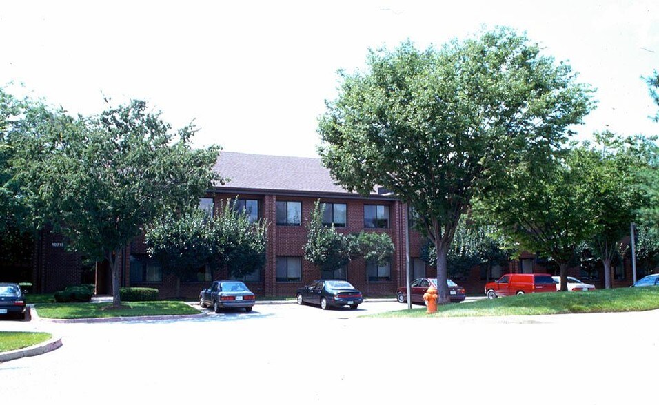 More Photos Of 10705-10715 Charter Dr, Columbia Medical For Lease