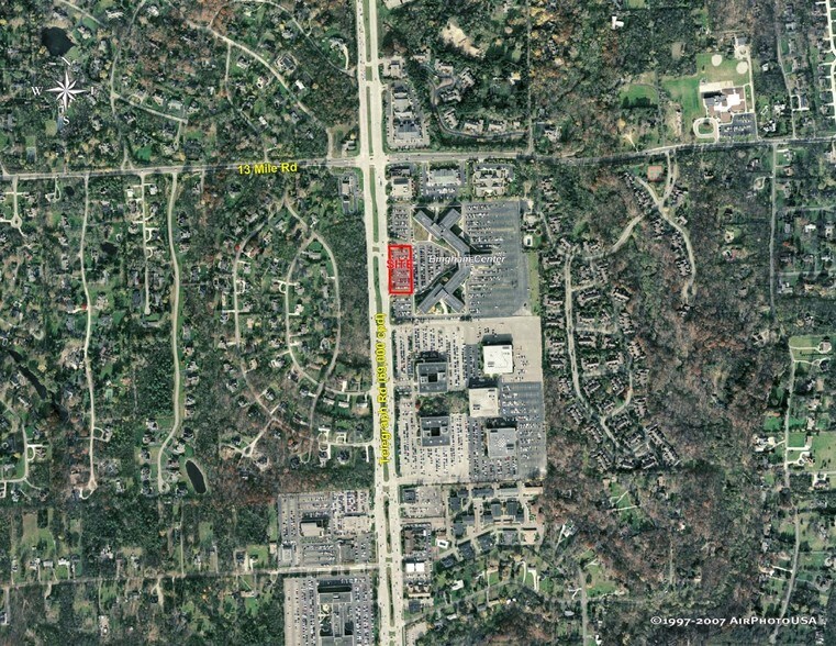 More Photos Of 30752-30758 Telegraph Rd, Bingham Farms Restaurant For Lease