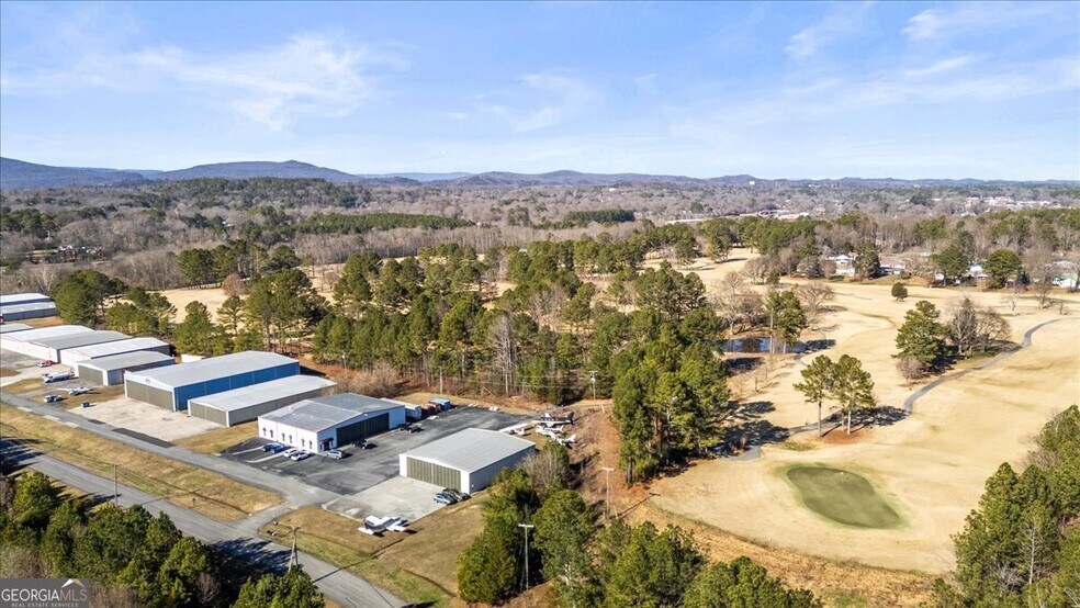 More Photos Of 109 Gasque Dr, LaFayette Airplane Hangar For Sale
