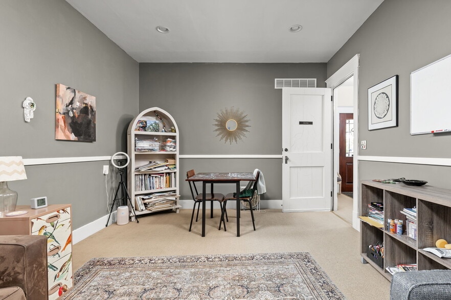 More Photos Of 6408 N Carrollton Ave, Indianapolis Office For Sale