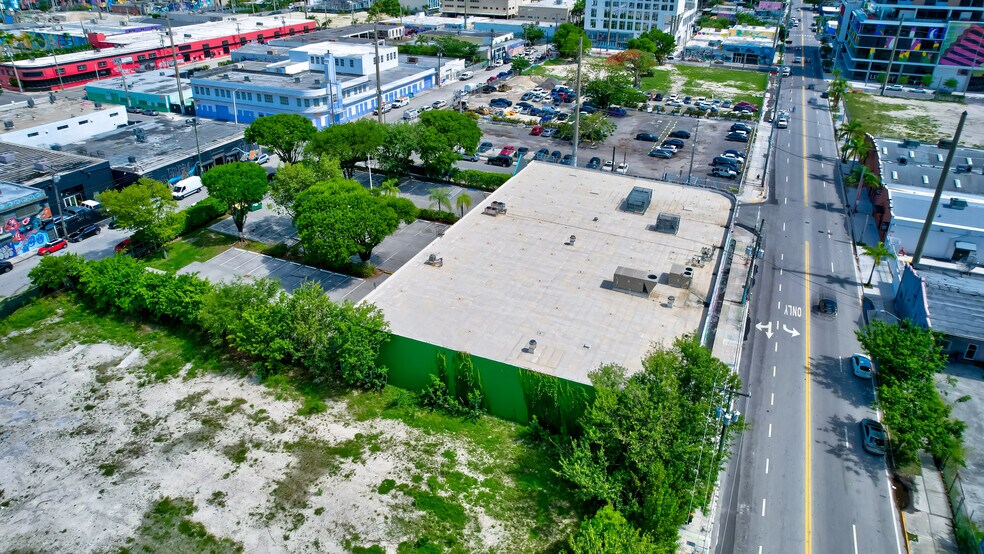 More Photos Of 2050-2090 N Miami Ave, Miami Freestanding For Lease