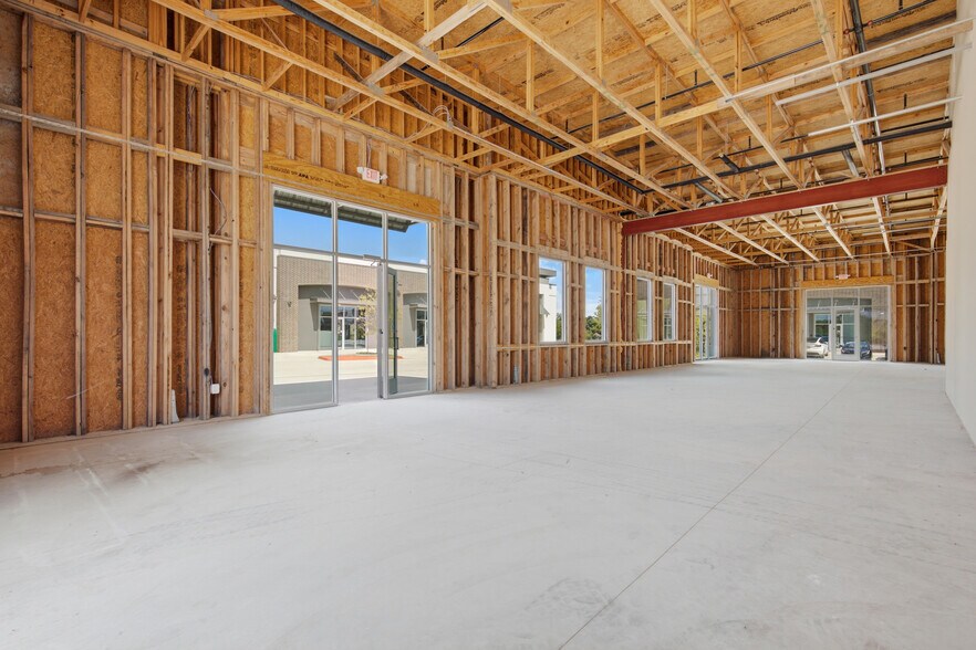 More Photos Of 610 Brashear Ln, Cedar Park General Retail For Lease
