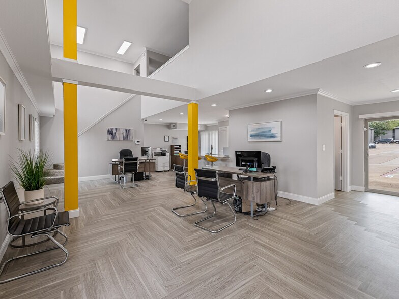 More Photos Of 504 Dudley Cir, Arlington Apartments For Sale