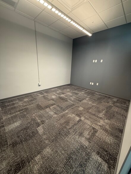 More Photos Of 2212 Murray Ave, Pittsburgh Apartments For Lease