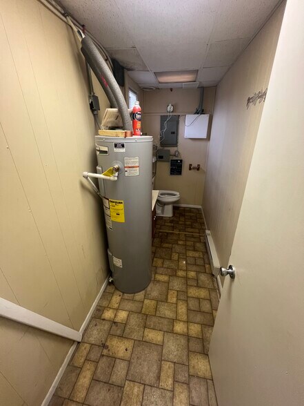 More Photos Of 2777 White Hall Blvd, White Hall Office For Lease