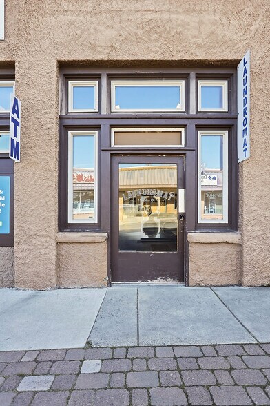 More Photos Of 501 Deschutes Ave, Maupin Freestanding For Sale