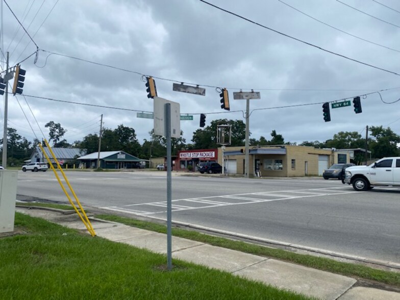 More Photos Of 717 Highway Ave, Blackshear Storefront Retail Office For Sale