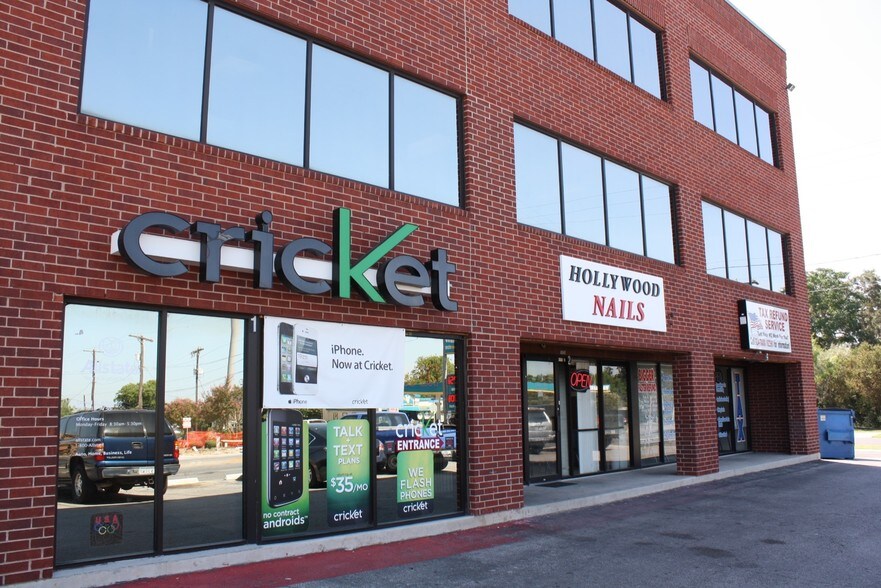 More Photos Of 1818 S New Braunfels Ave, San Antonio Medical For Lease