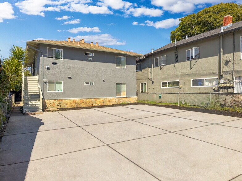 More Photos Of 1533 Julia St, Berkeley Multifamily For Sale