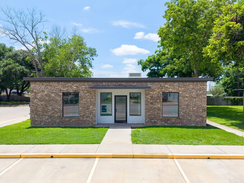 More Photos Of 907 Otto St, Brookshire Loft Creative Space For Sale