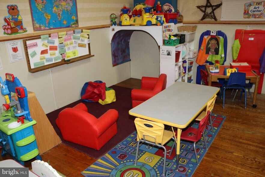 More Photos Of 101 W Mount Pleasant Ave, Philadelphia Daycare Center For Sale