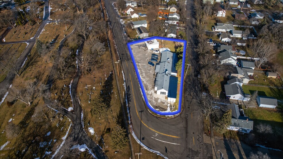 More Photos Of 102 Ausable State Rd, Bay City Freestanding For Sale