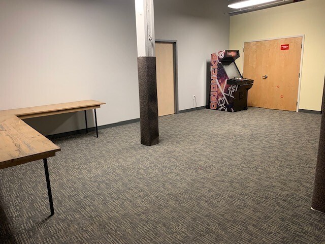 More Photos Of 55-95 West St, Walpole Research And Development For Lease