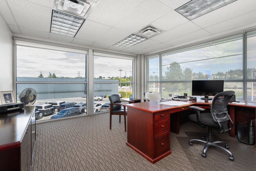 More Photos Of 4921 Wellington Rd, Nanaimo General Retail For Lease
