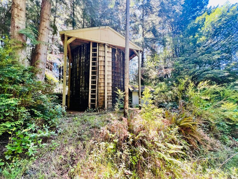 More Photos Of 1190 N Tenmile Lk, Lakeside Trailer Camper Park For Sale