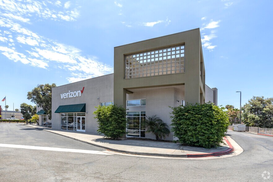 More Photos Of 4840 Shawline St, San Diego Unknown For Lease