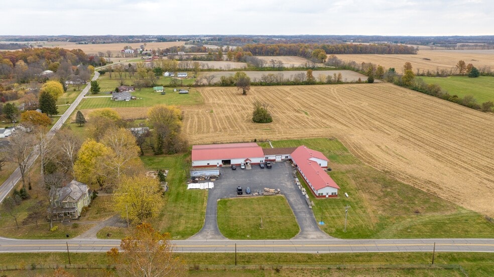 More Photos Of 12630 Walnut Creek Pike, Ashville Warehouse For Lease