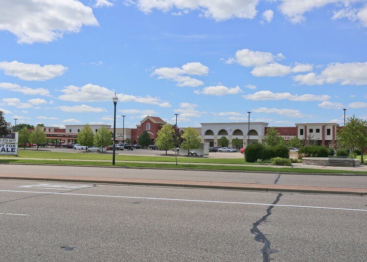 More Photos Of 3012-3066 Village Park Dr, Plover Freestanding For Lease