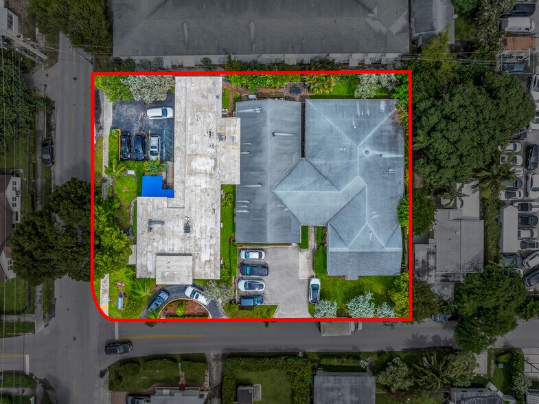 More Photos Of 1845 Garfield St, Hollywood Assisted Living For Sale