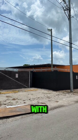 Primary Photo Of 1636 NE 12th Ter, Fort Lauderdale Manufacturing For Lease