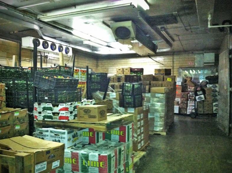 More Photos Of 3612-3620 W Roosevelt Rd, Chicago Refrigeration Cold Storage For Sale