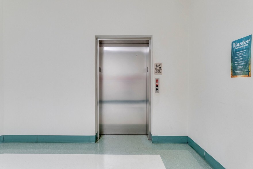 More Photos Of 1701 Westchester Dr, High Point Religious Facility For Sale