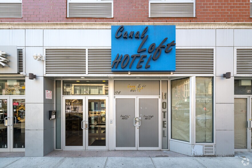 More Photos Of 94 Canal St, New York Hospitality For Sale