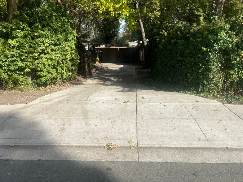 More Photos Of 1770 Parkside Dr., Walnut Creek Apartments For Sale