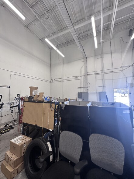 More Photos Of 10700 World Trade Blvd, Raleigh Warehouse For Lease